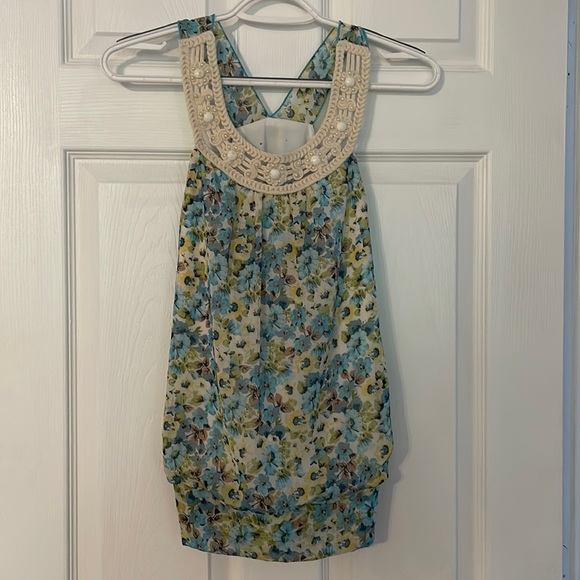 Iz Byer Tops - IZ Byer Small Dressy Top